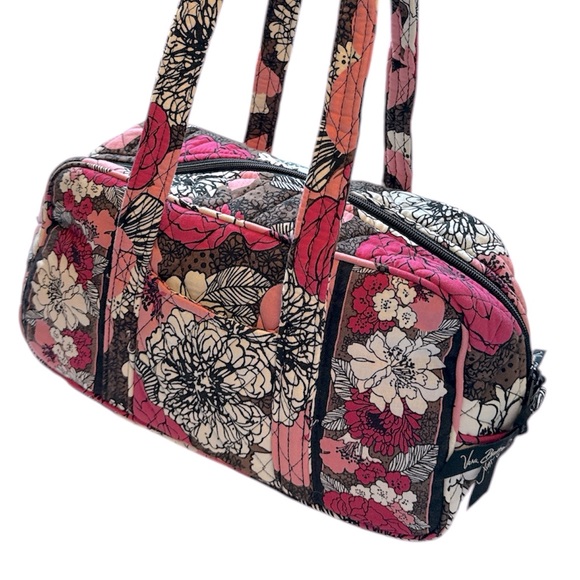 Like new Vera Bradley Floral Fabric Shoulder Bag Lightweight & Washable! - Picture 3 of 17